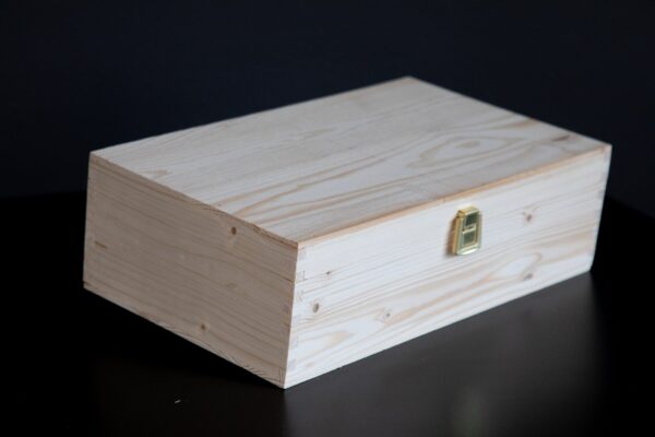 Kuti për dy shishe (me dhëmbëza)