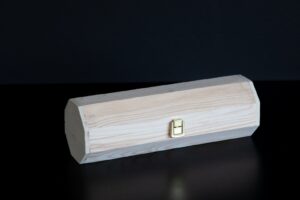 Kuti 8-këndore për një shishe