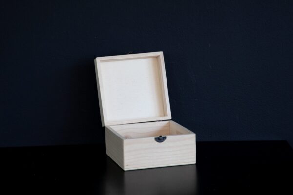 Mbajtese bizhuterish