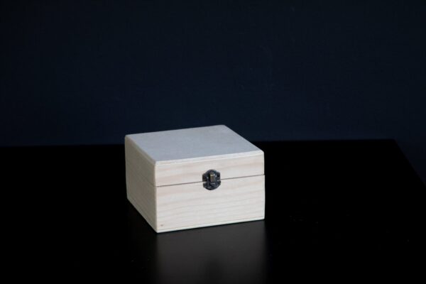 Mbajtese bizhuterish